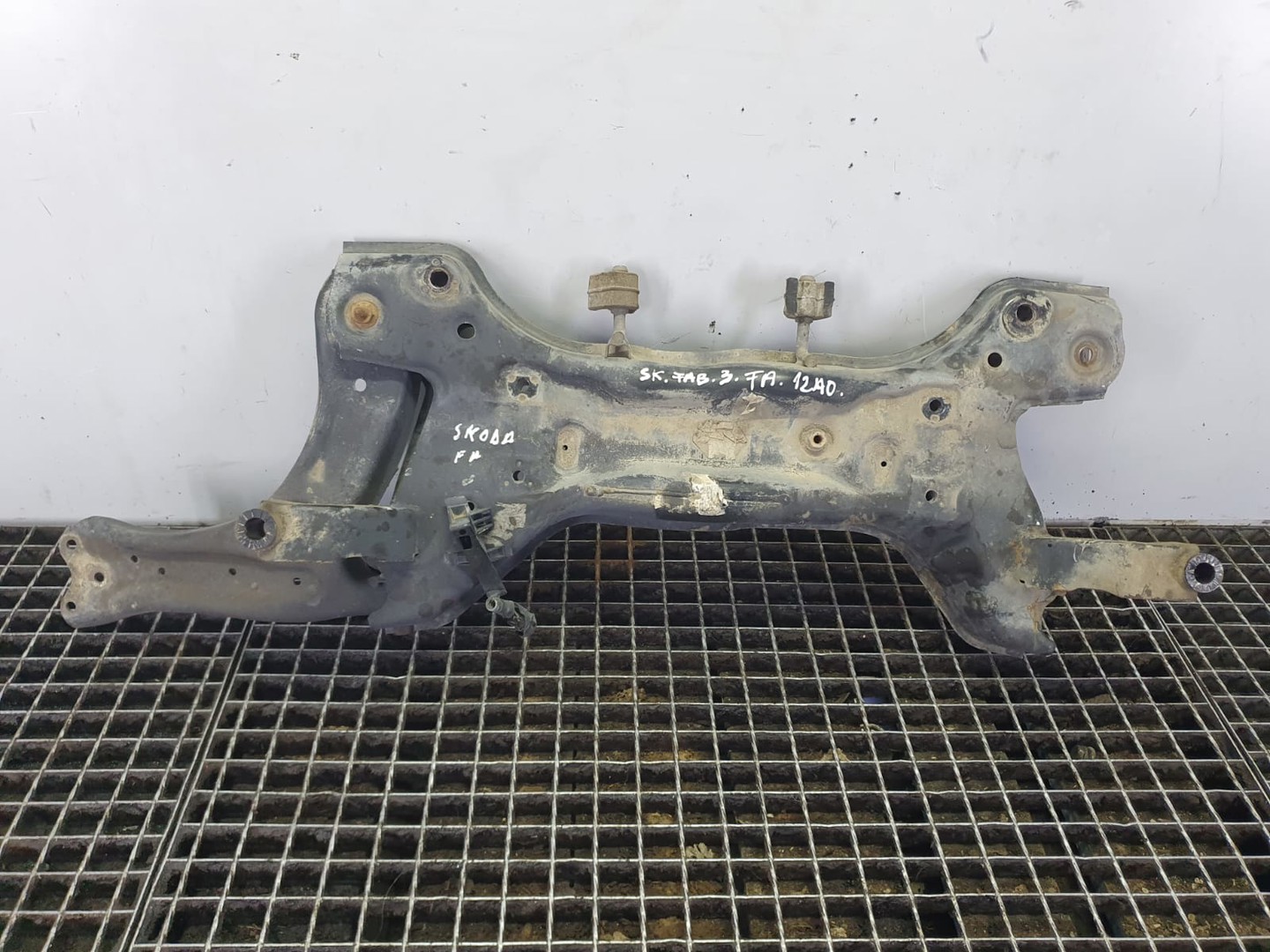 Cadru motor Skoda Fabia NJ (2014 - 2018)