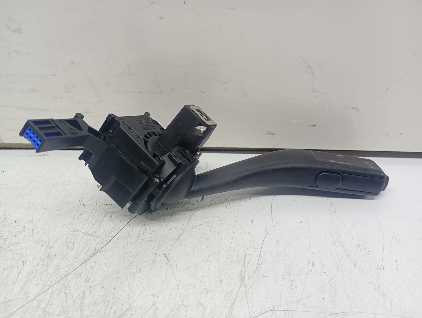 Maneta stergatoare 1k0953519A Peugeot 607 1 (2000 - 2004)