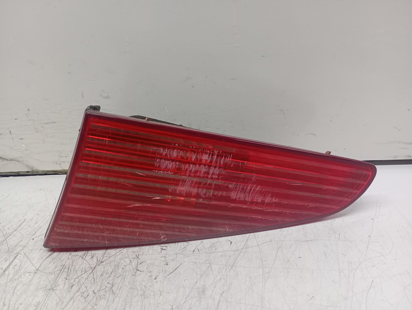 Stop dreapta haion Peugeot 607 1 (2000 - 2004)