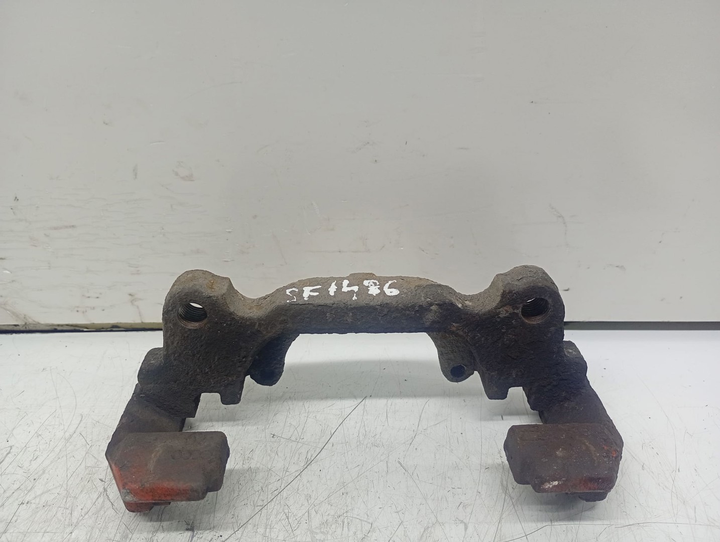 Suport etrier Volkswagen Golf 5 (2003 - 2009)