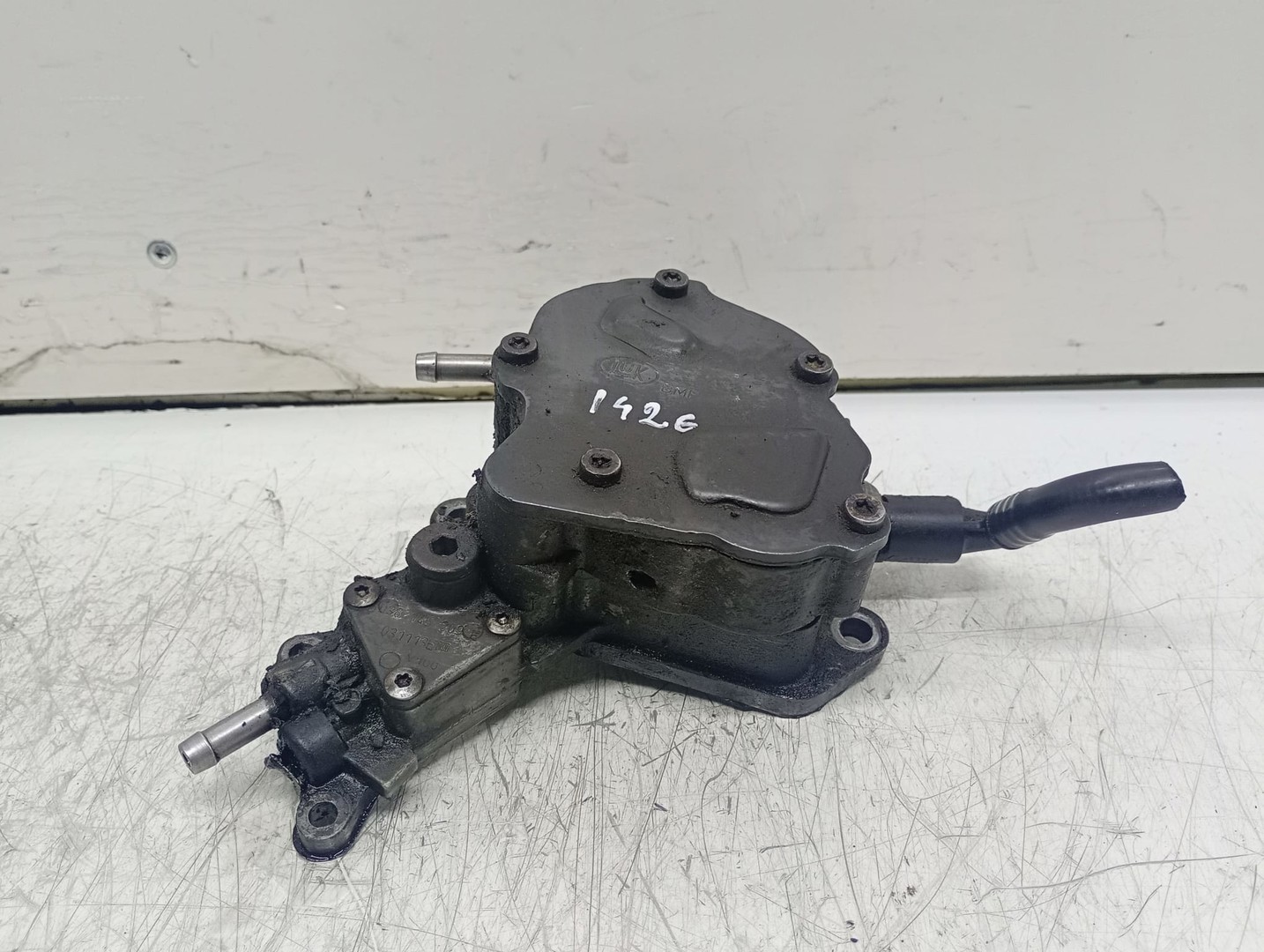 Pompa vacuum 038145208 Volkswagen Golf 5 (2003 - 2009)