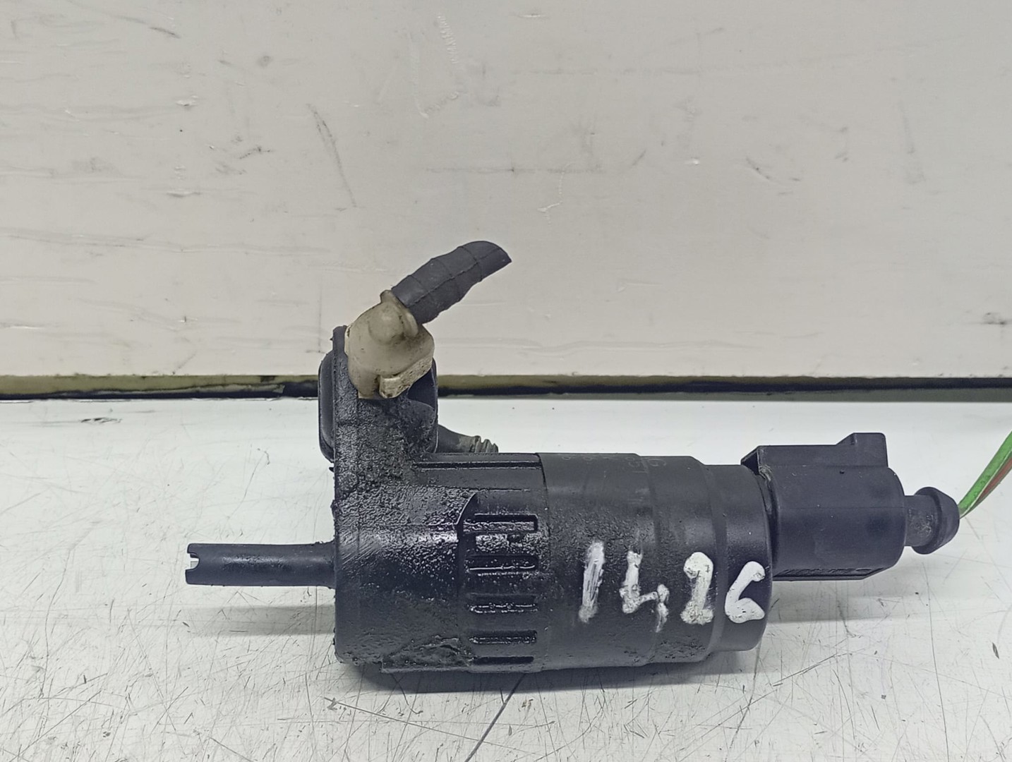 Pompa vas lichid parbriz 1k6955651 Volkswagen Golf 5 (2003 - 2009)