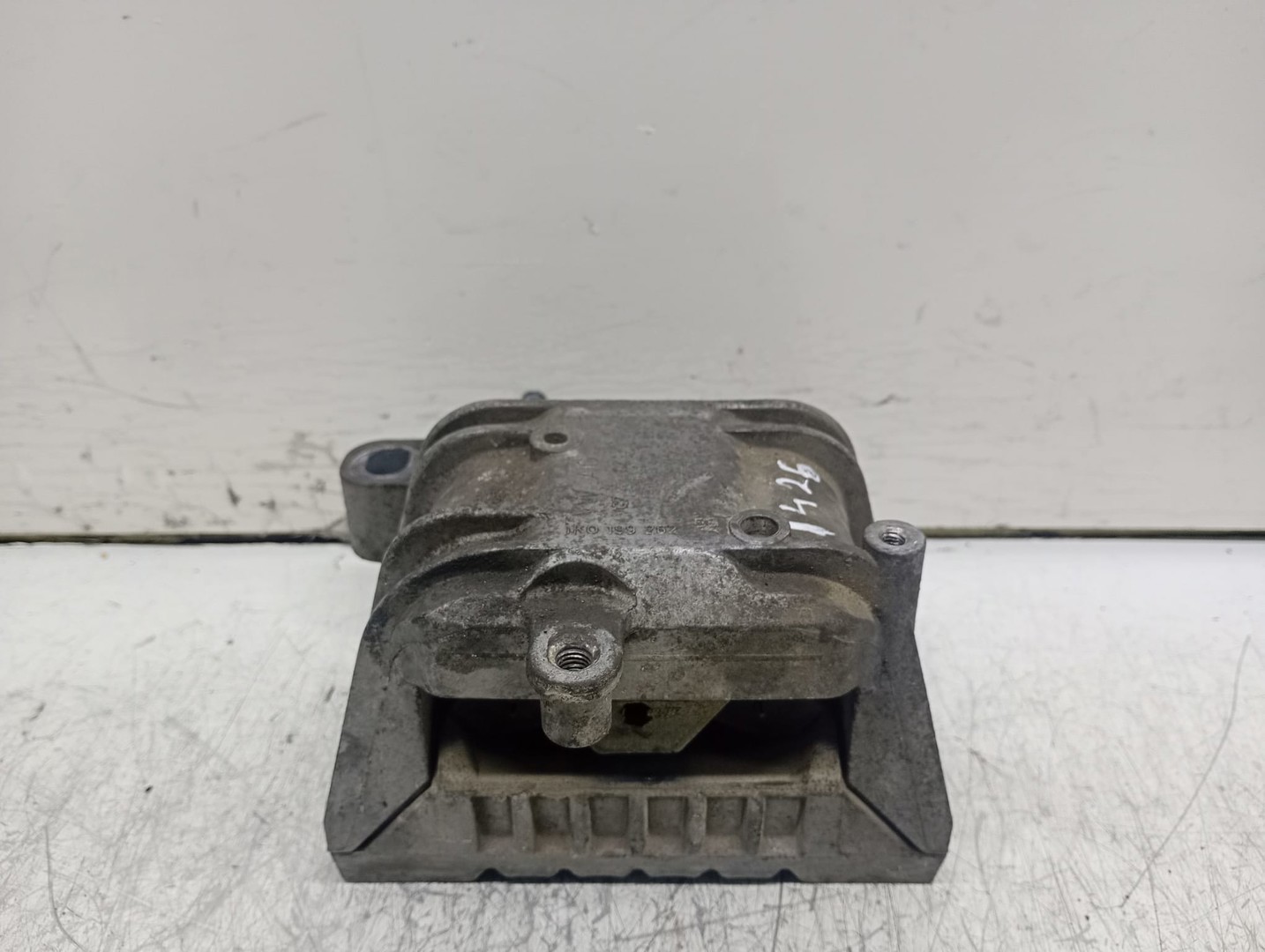 Suport motor 1k0199262 Volkswagen Golf 5 (2003 - 2009)