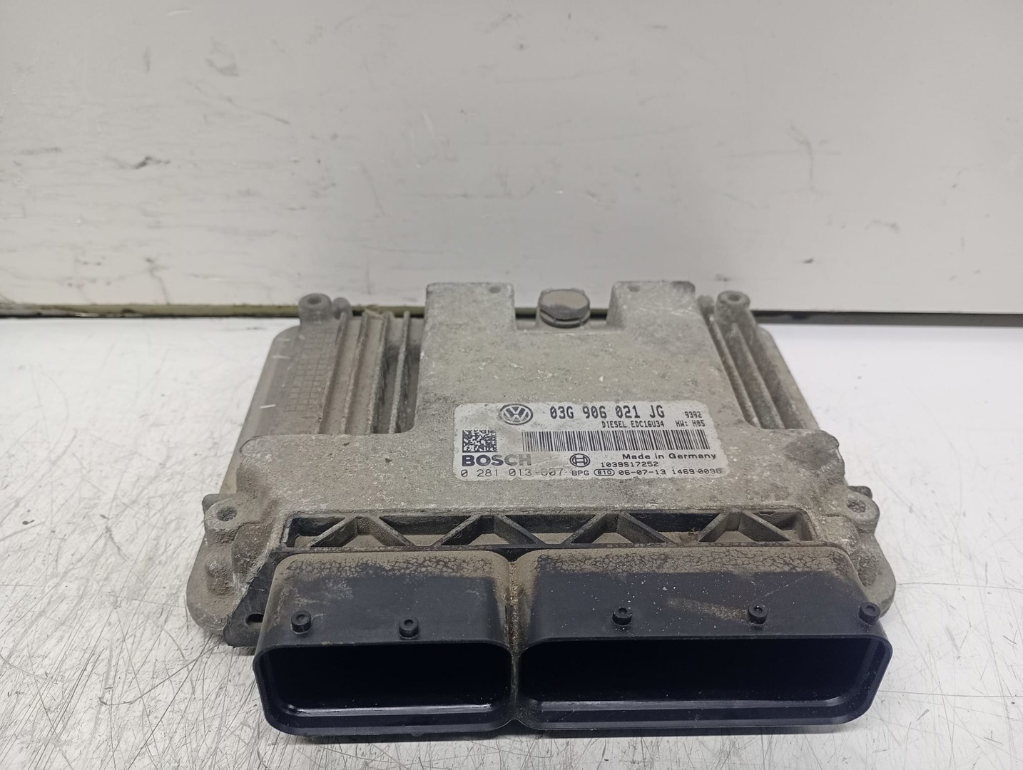 Calculator motor ECU 03G906021JG Volkswagen Golf 5 (2003 - 2009)