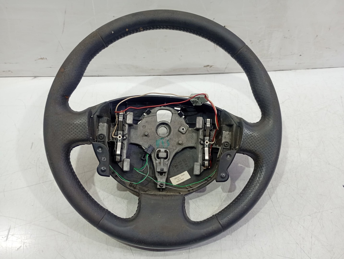 Volan in 3 spite 8200276081 Renault Scenic 2 (facelift) (2006 - 2010)
