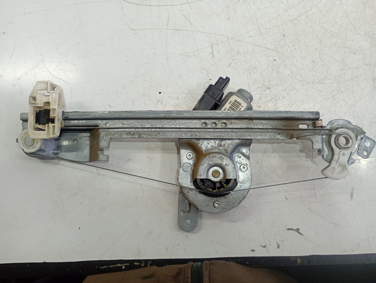 Macara geam stanga spate 402049b Renault Scenic 2 (facelift) (2006 - 2010)