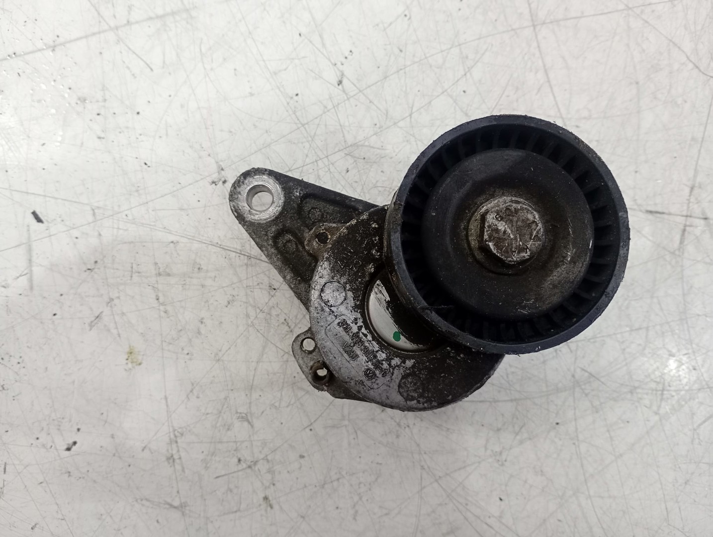 Rola intinzatoare 04L203315a Volkswagen Golf 7 (2012 - 2017)