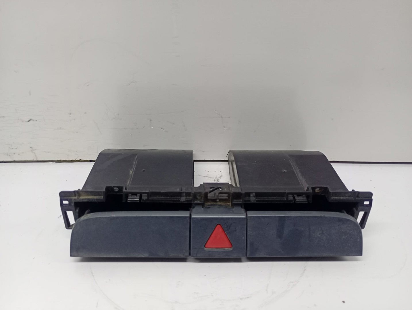 Buton avarii 3C0858407 Volkswagen Passat B6 (2005 - 2010)