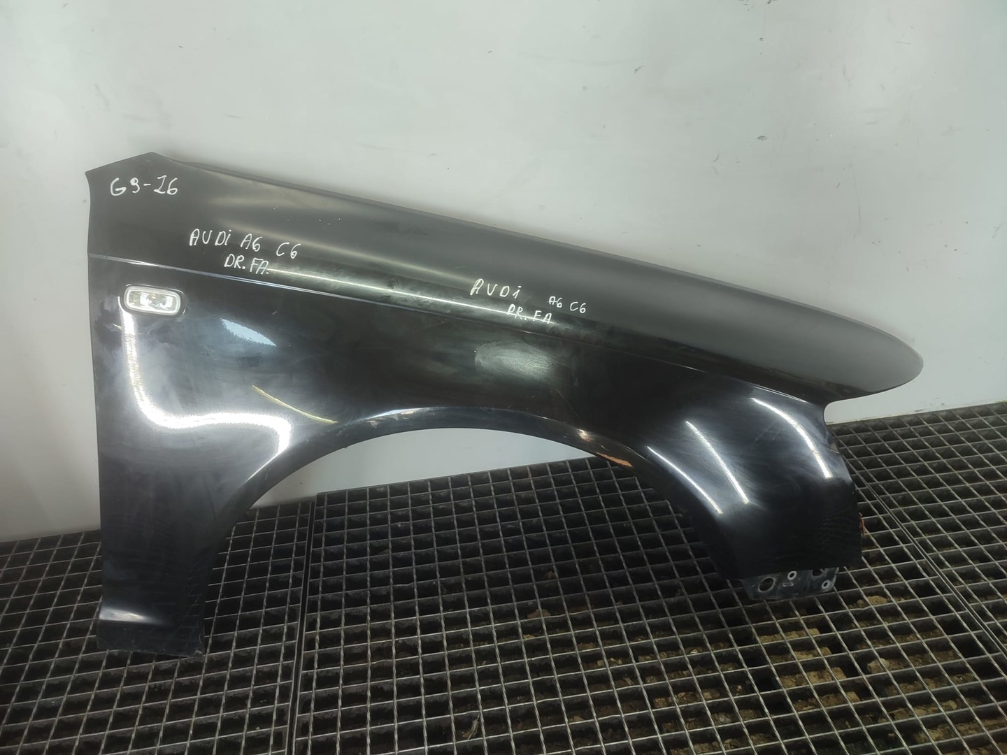 Aripa dreapta fata Audi A6 4F/C6 (2004 - 2008)