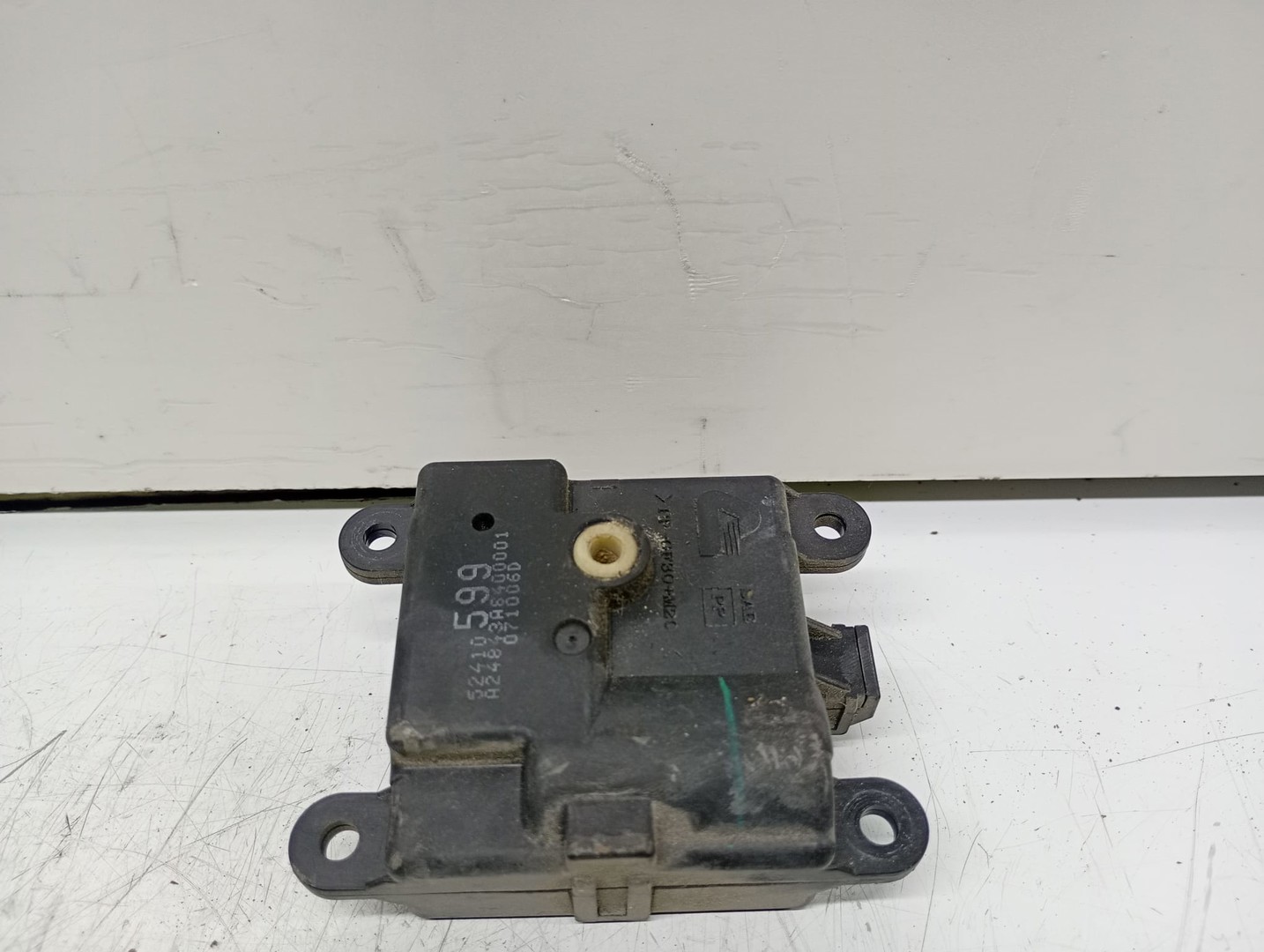 Motoras clapeta mixaj aer 52410599 Renault Laguna 3 (2007 - 2011)