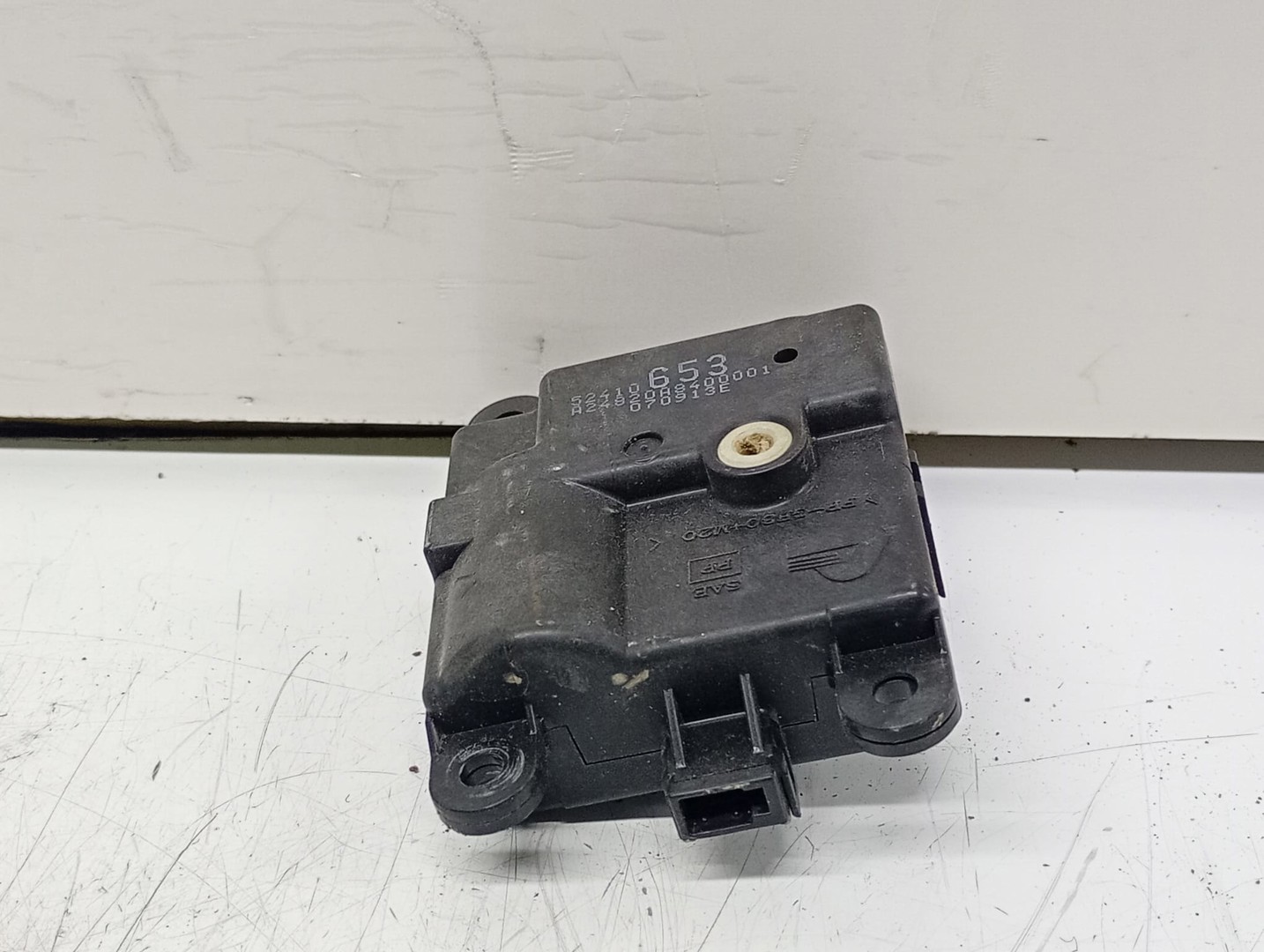 Motoras clapeta mixaj aer 52410653 Renault Laguna 3 (2007 - 2011)