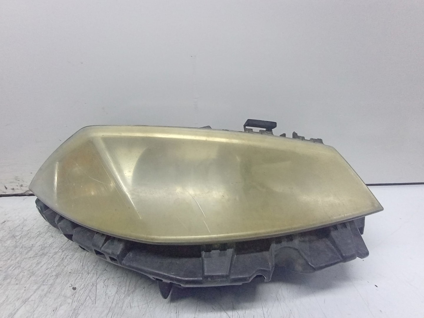 Far dreapta 8200073223j Renault Megane 2 (2002 - 2006)