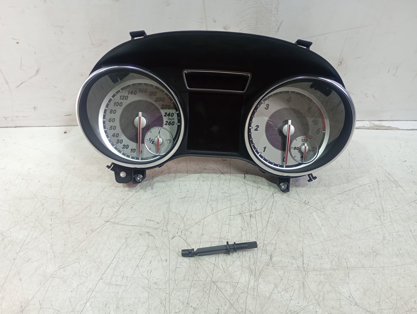 Ceasuri de bord a1569004501 Mercedes Benz GLA-Class X156 (2013 - 2017)
