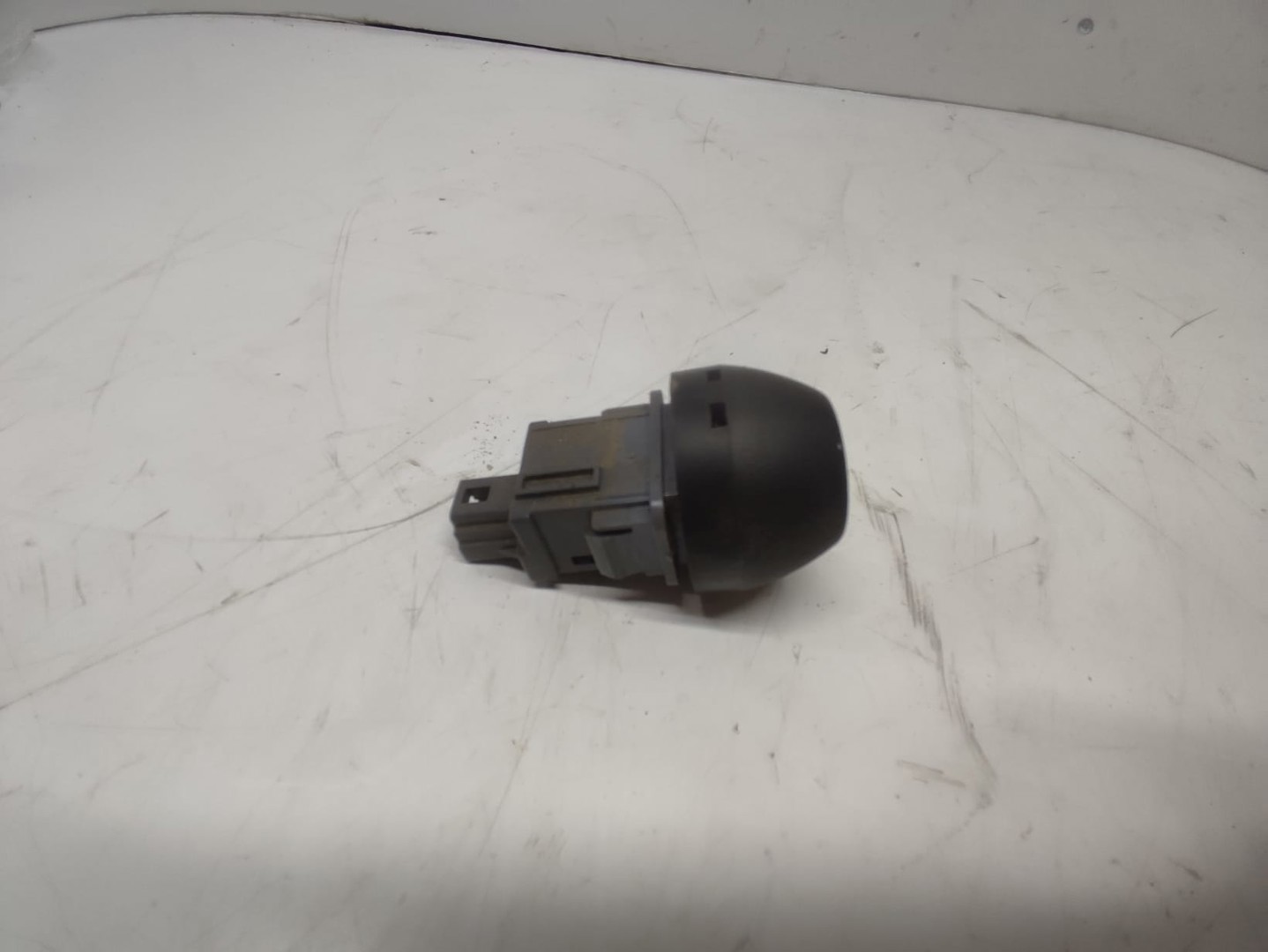 Buton avarii 15b060 Toyota RAV4 3 (XA30) (2005 - 2010)