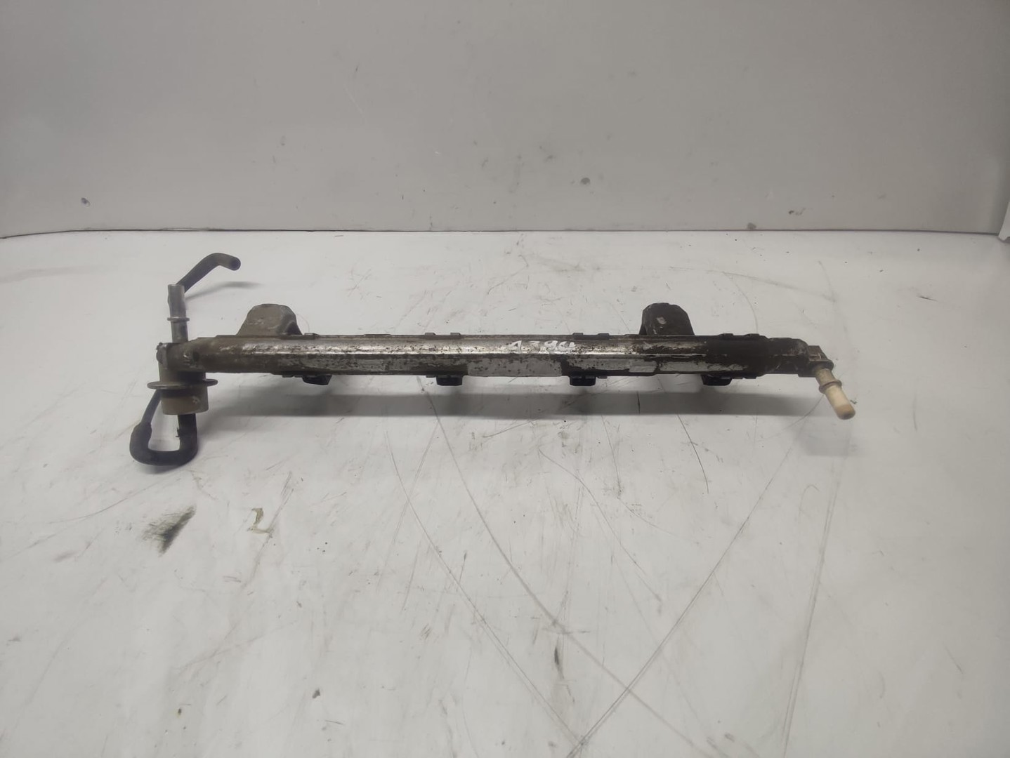 Rampa injectoare 9h487 9d28c Ford Focus 1 (1999 - 2004)