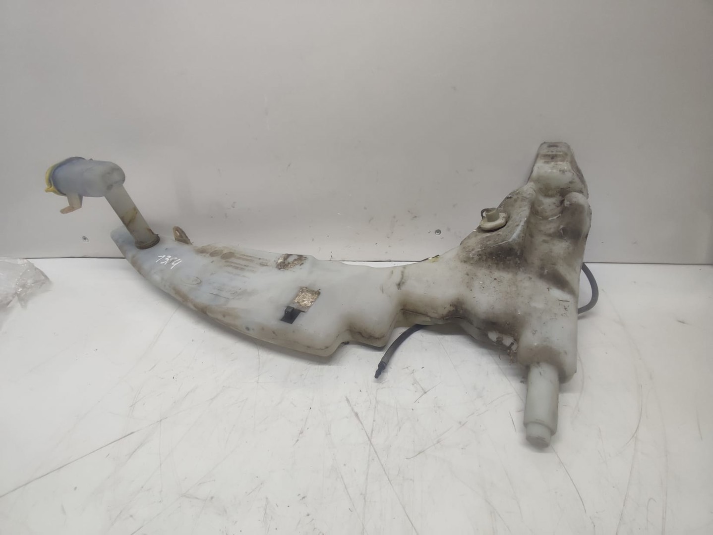 Vas lichid parbriz xs4117618c Xs4117618b Ford Focus 1 (1999 - 2004)