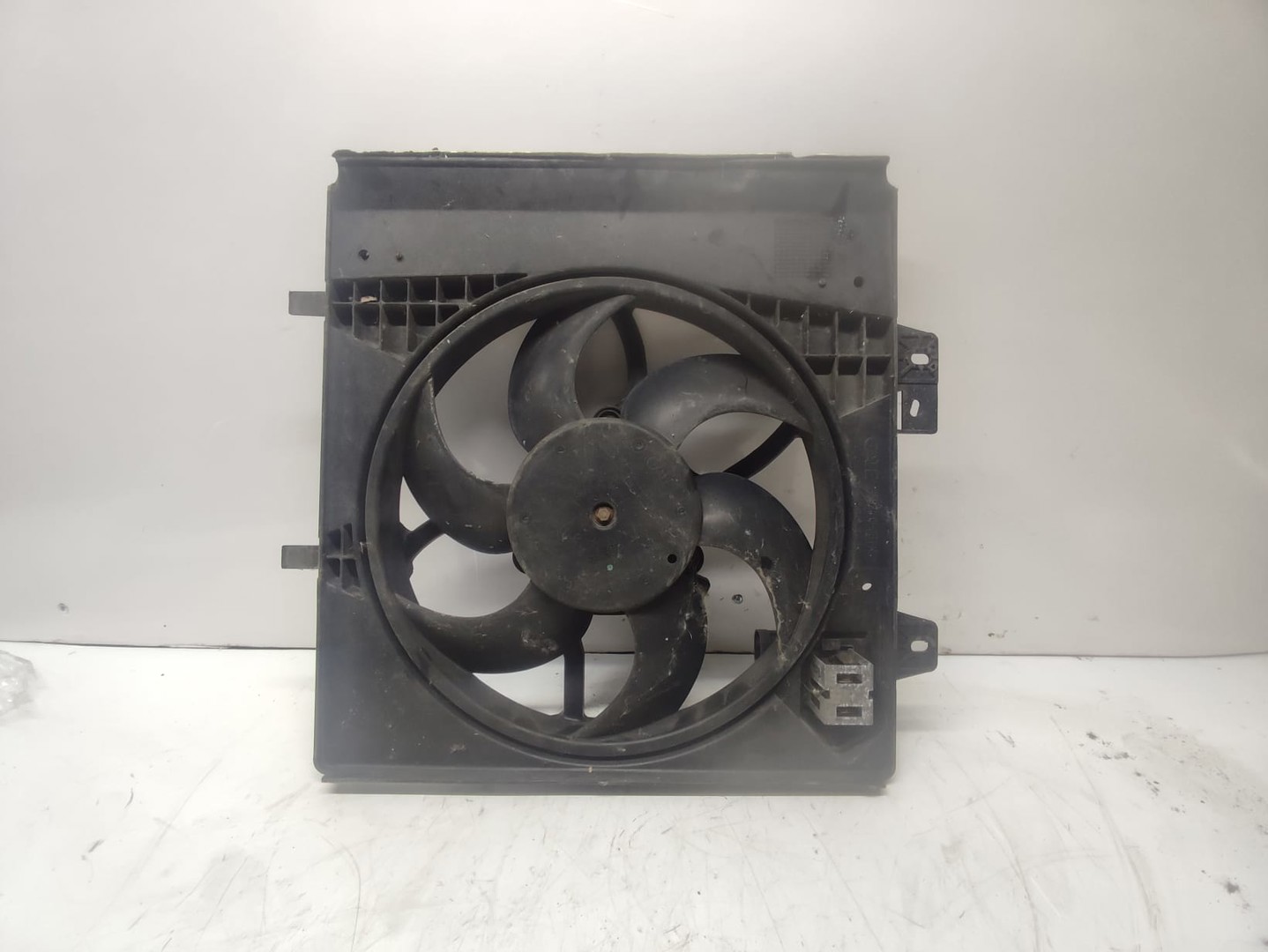 Electroventilator gmv 8240503fr Peugeot 207 1 (2006 - 2009)