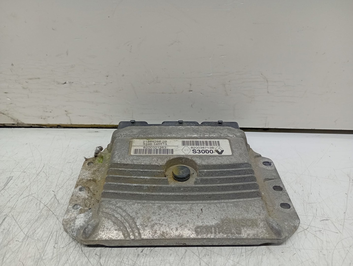 Calculator motor ECU 8200387138 Renault Megane 2 (2002 - 2006)