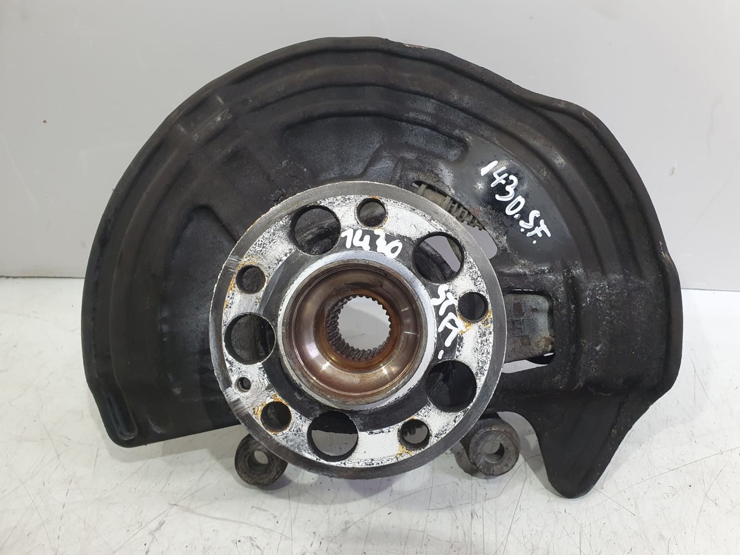 Fuzeta stanga fata a2464210720 Mercedes Benz GLA-Class X156 (2013 - 2017)