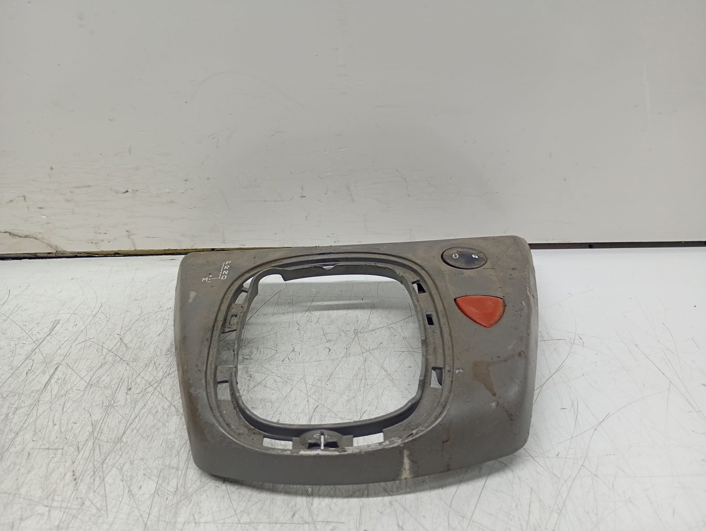 Ornament interior 8200231906 Renault Scenic 2 (2003 - 2006)