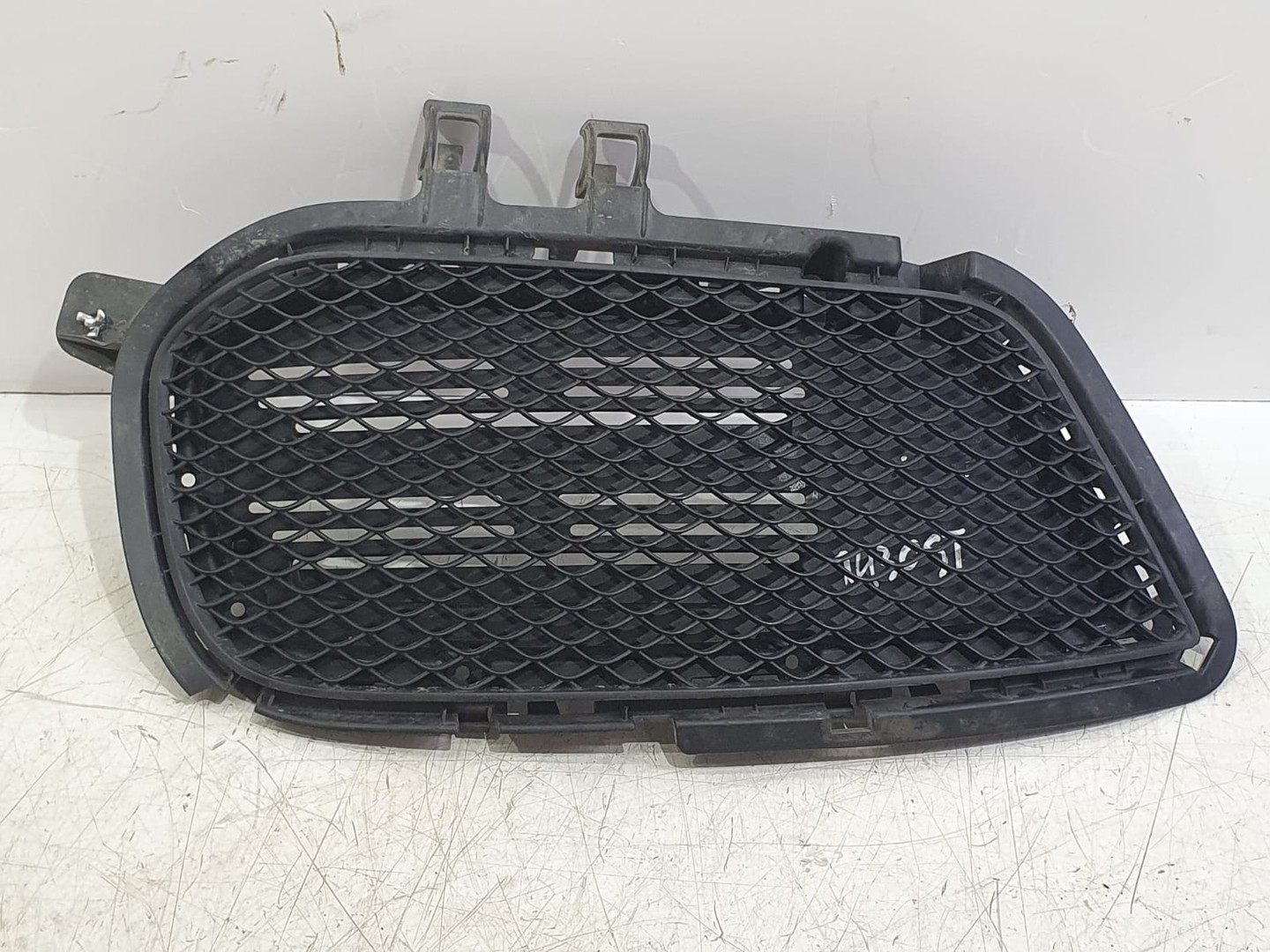 Grila bara fata a1568855322 Mercedes Benz GLA-Class X156 (2013 - 2017) Cod: 197