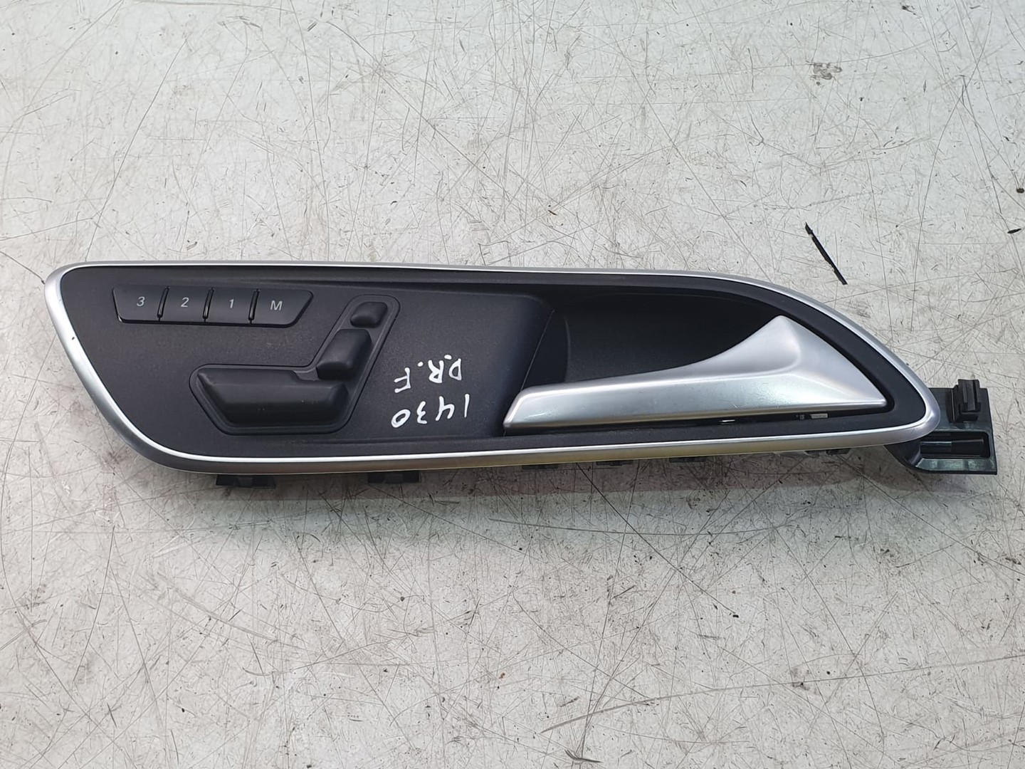 Maner interior dreapta fata a2467600 Mercedes Benz GLA-Class X156 (2013 - 2017) Cod: 197