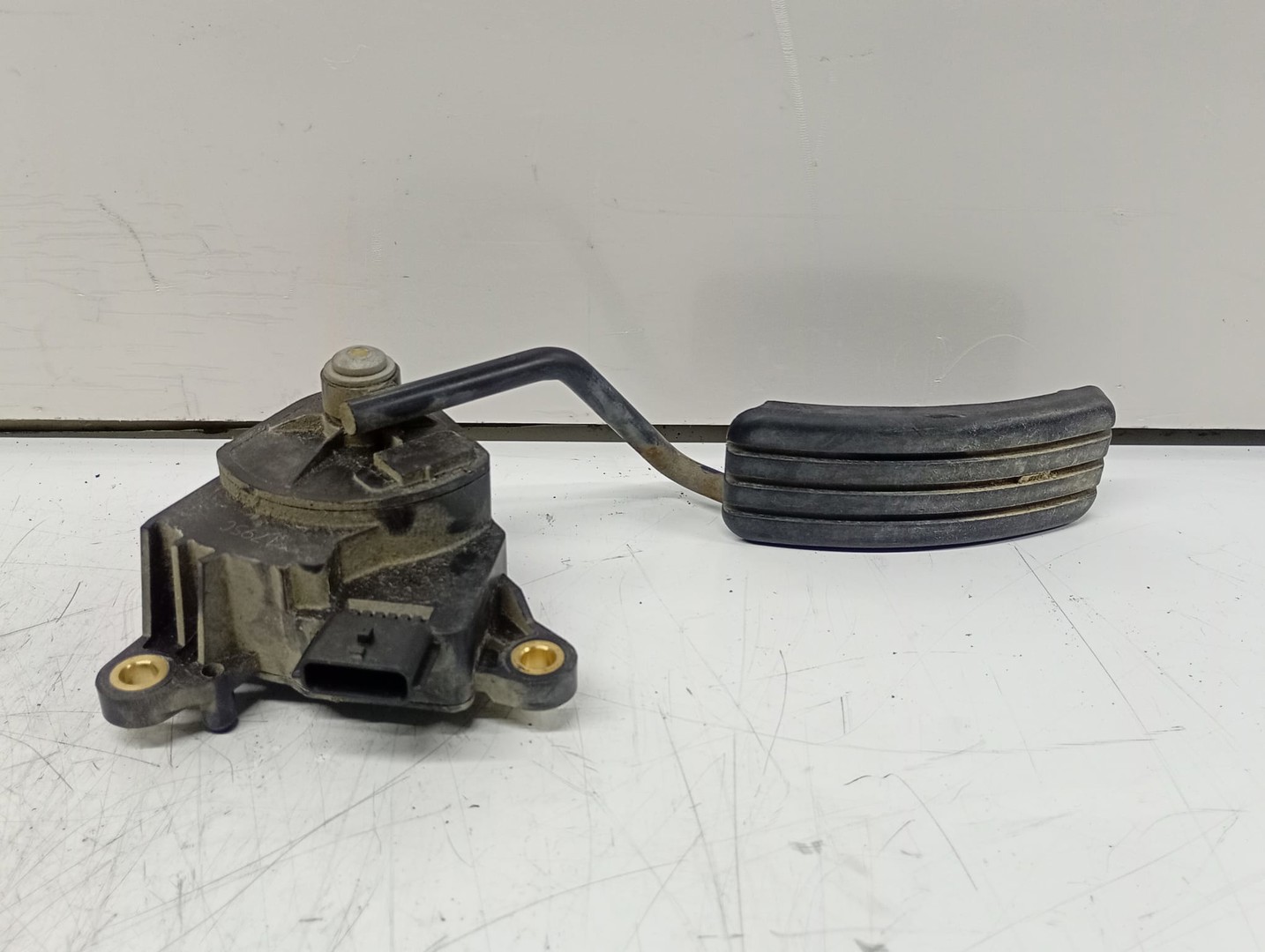 Pedala acceleratie 8200159645 Renault Megane 2 (2002 - 2006)