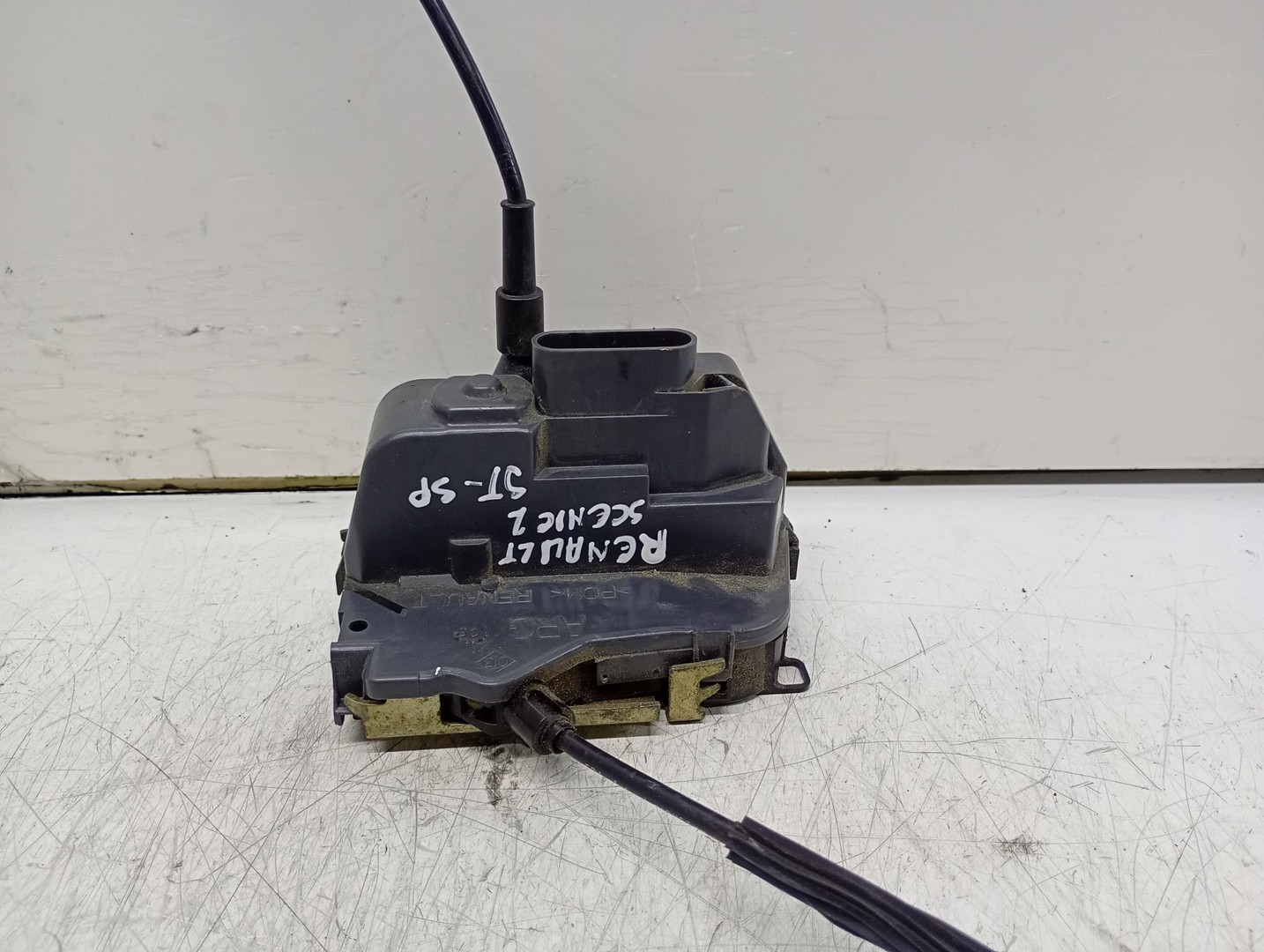 Broasca stanga spate Renault Scenic 2 (2003 - 2006)