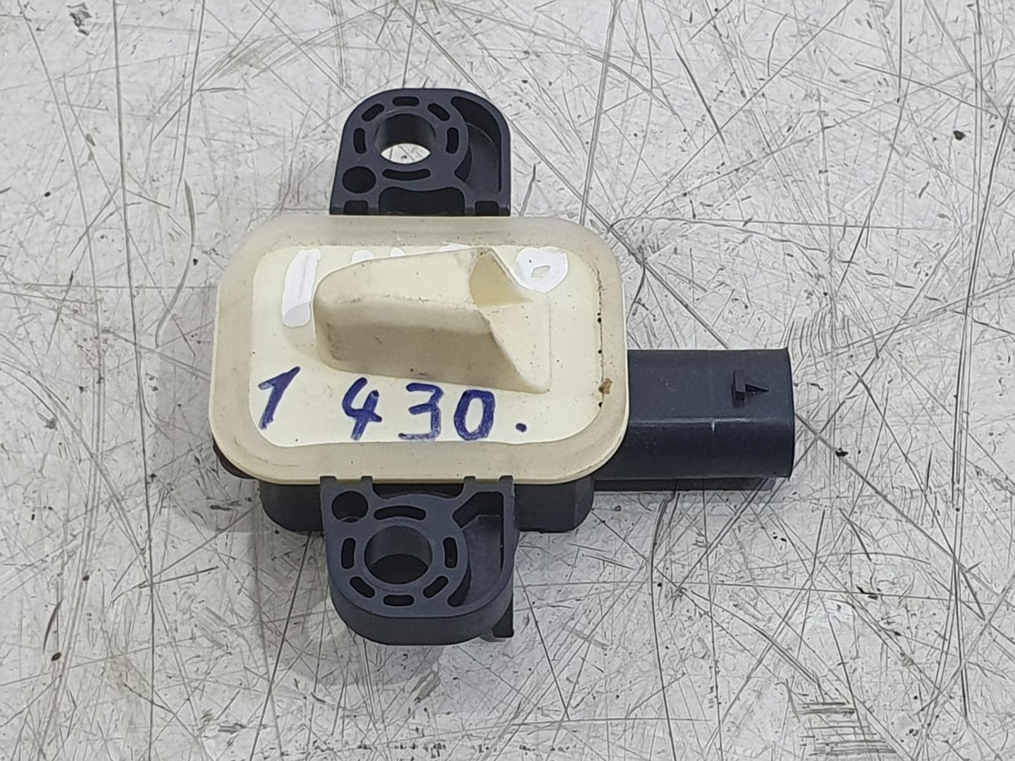 Senzor impact a1668210351 Mercedes Benz GLA-Class X156 (2013 - 2017)