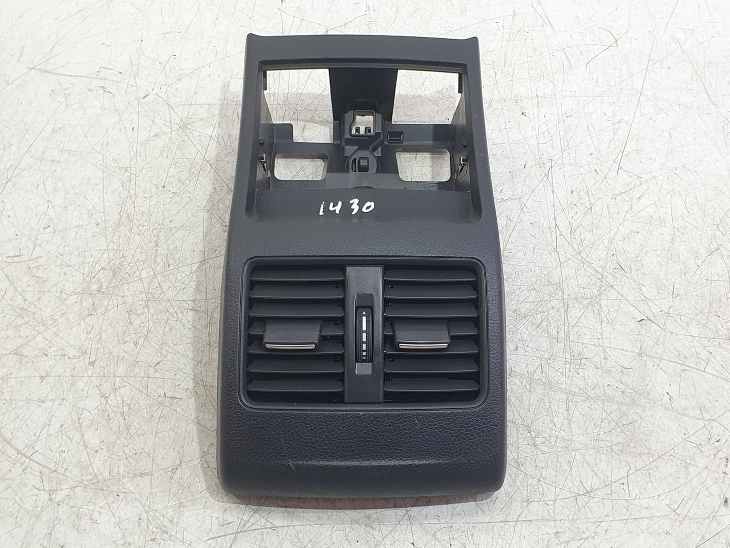 Grila ventilatie a2468300003 Mercedes Benz GLA-Class X156 (2013 - 2017)