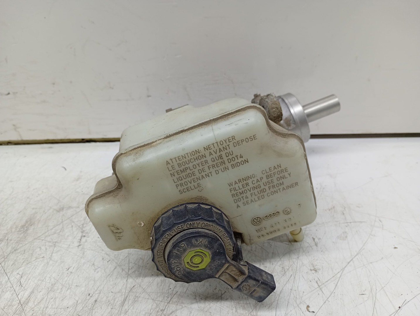 Pompa frana 1k1611301D Volkswagen Golf 5 (2003 - 2009)