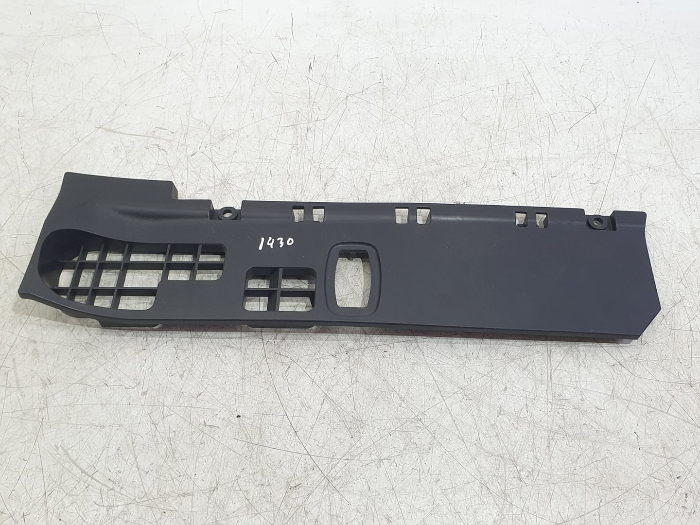 Ornament bord 1123369x Mercedes Benz GLA-Class X156 (2013 - 2017)
