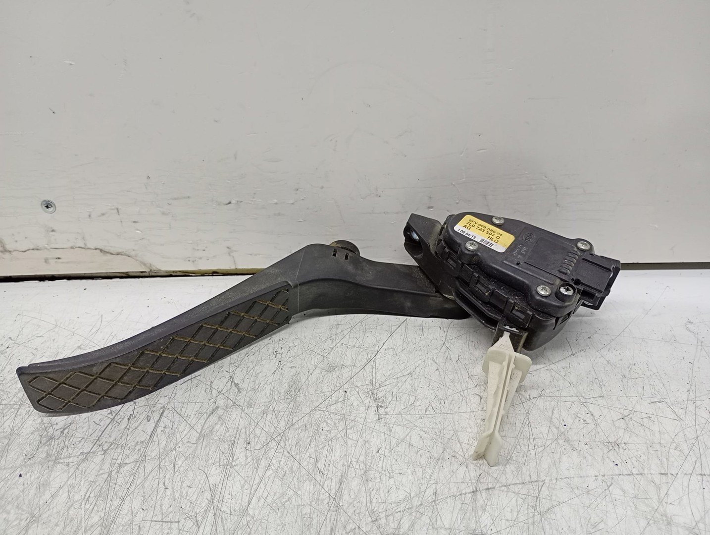 Pedala acceleratie 7L0723507D Volkswagen Touareg 2 (7P) (2010 - 2014)