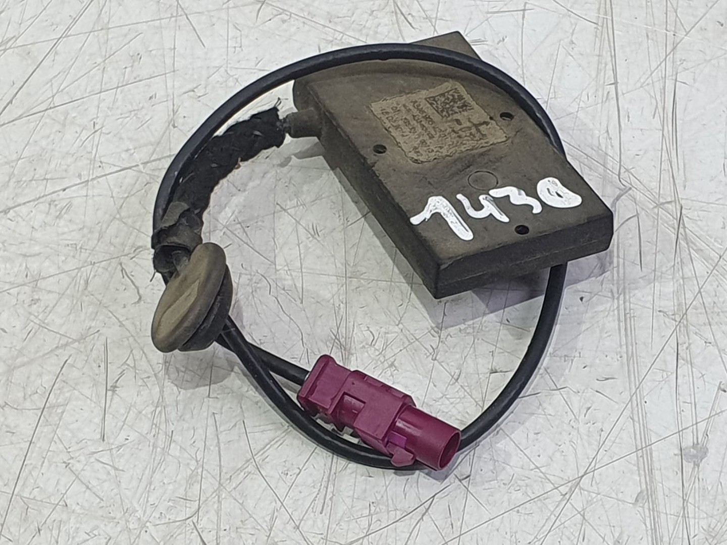 Amplificator antena a2469054201 Mercedes Benz GLA-Class X156 (2013 - 2017)