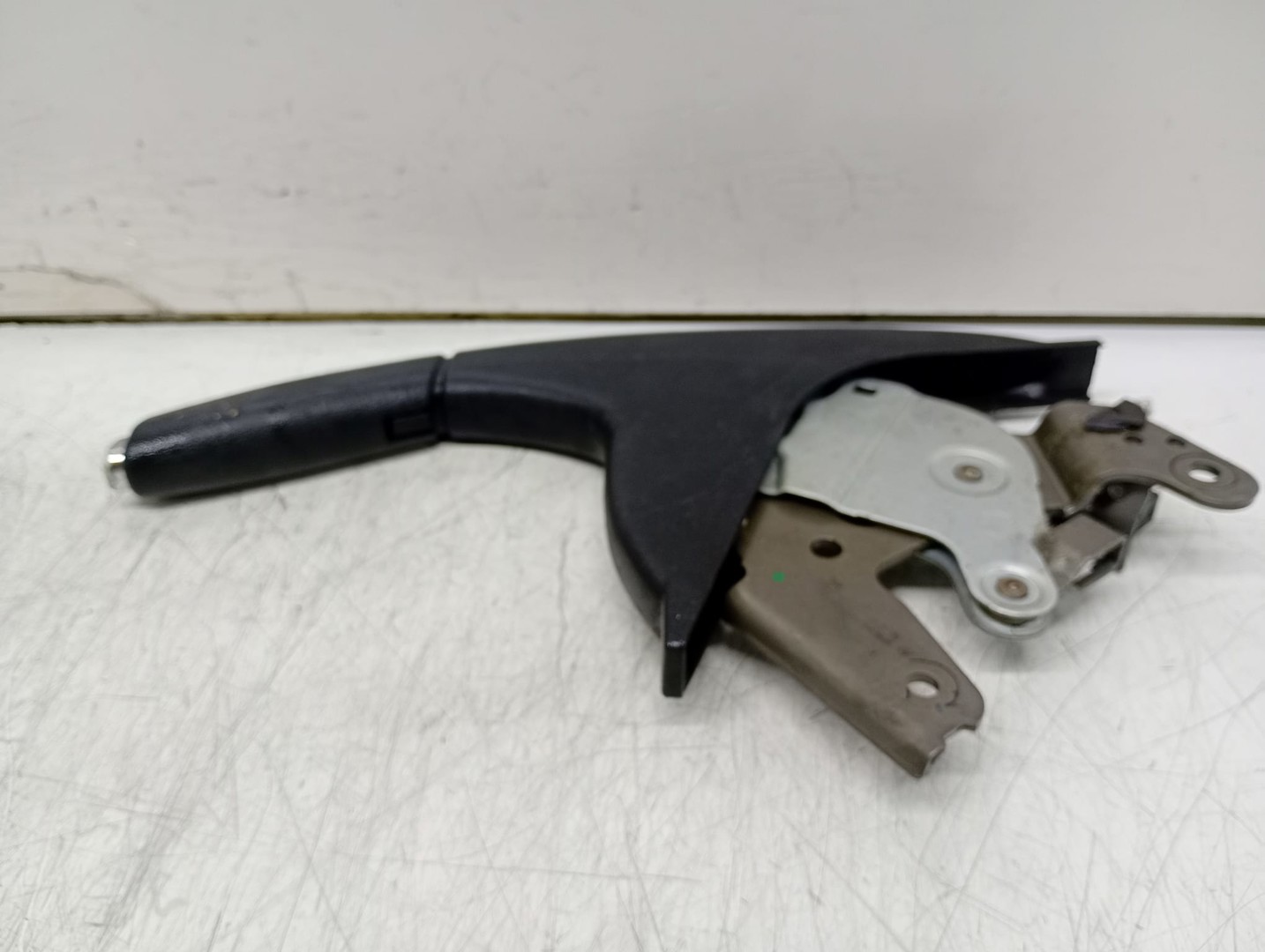 Maneta frana de mana Mercedes Benz A-Class W169 (facelift) (2008 - 2012)