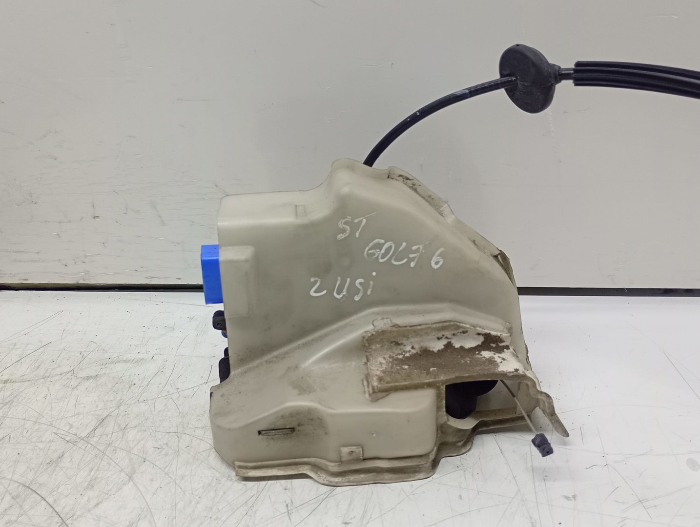 Broasca stanga fata 3D1837015AB Volkswagen Golf 5 (2003 - 2009)