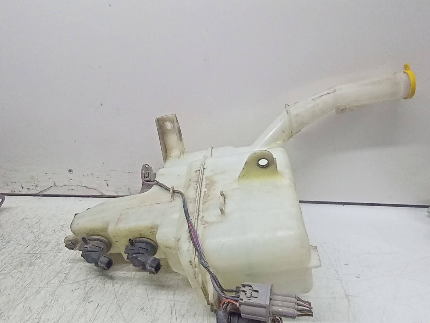 Vas lichid parbriz EG2267480 Mazda CX-7 1 (2006 - 2009)