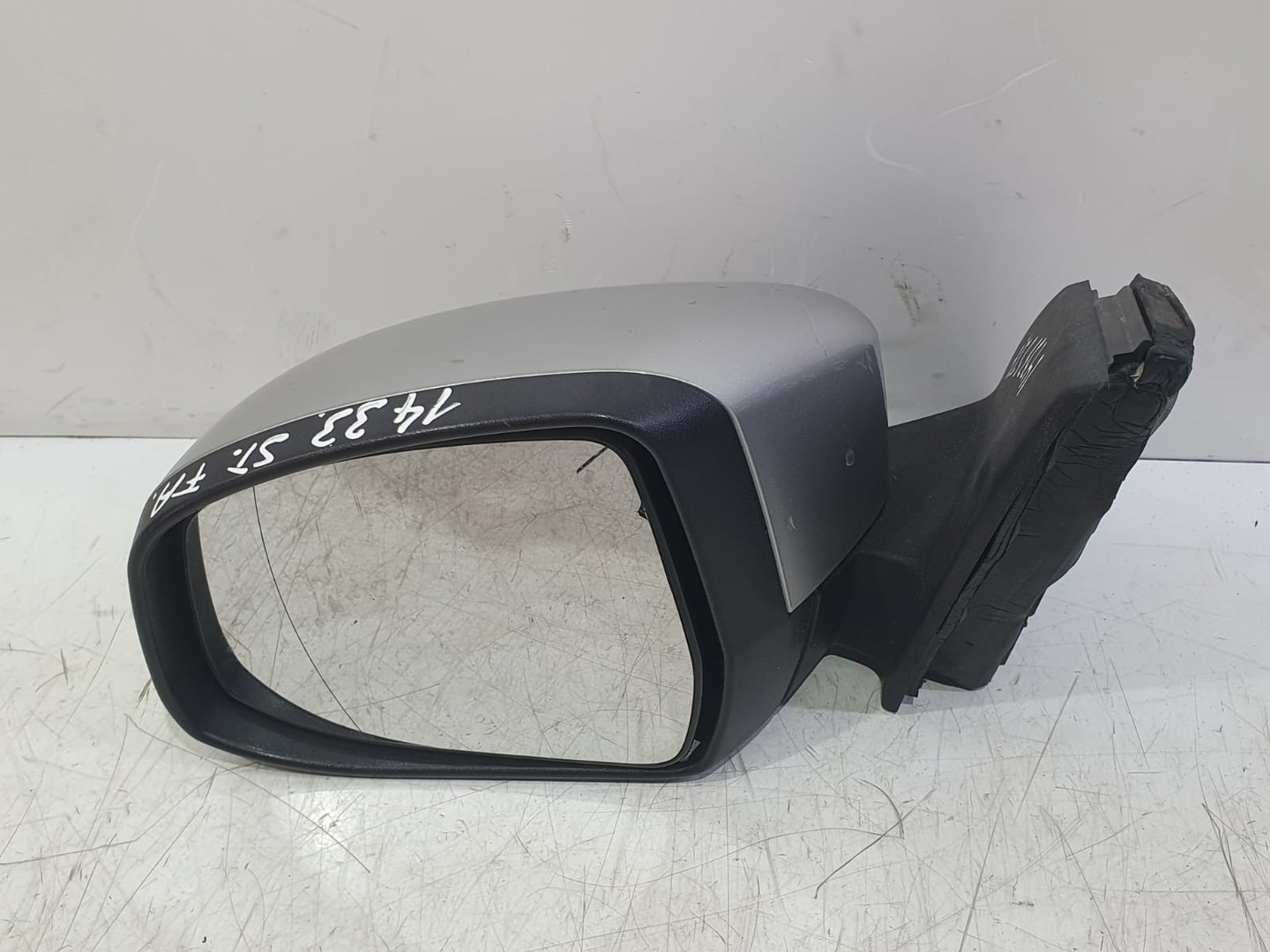 Oglinda stanga e9024550 Ford Focus 3 (2011 - 2015)