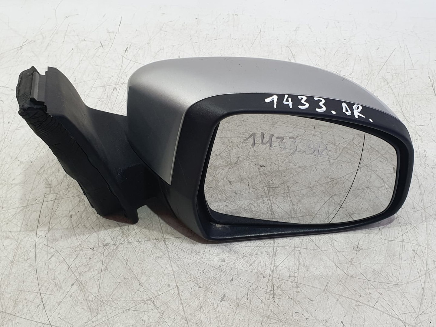 Oglinda dreapta e9024550 Ford Focus 3 (2011 - 2015)