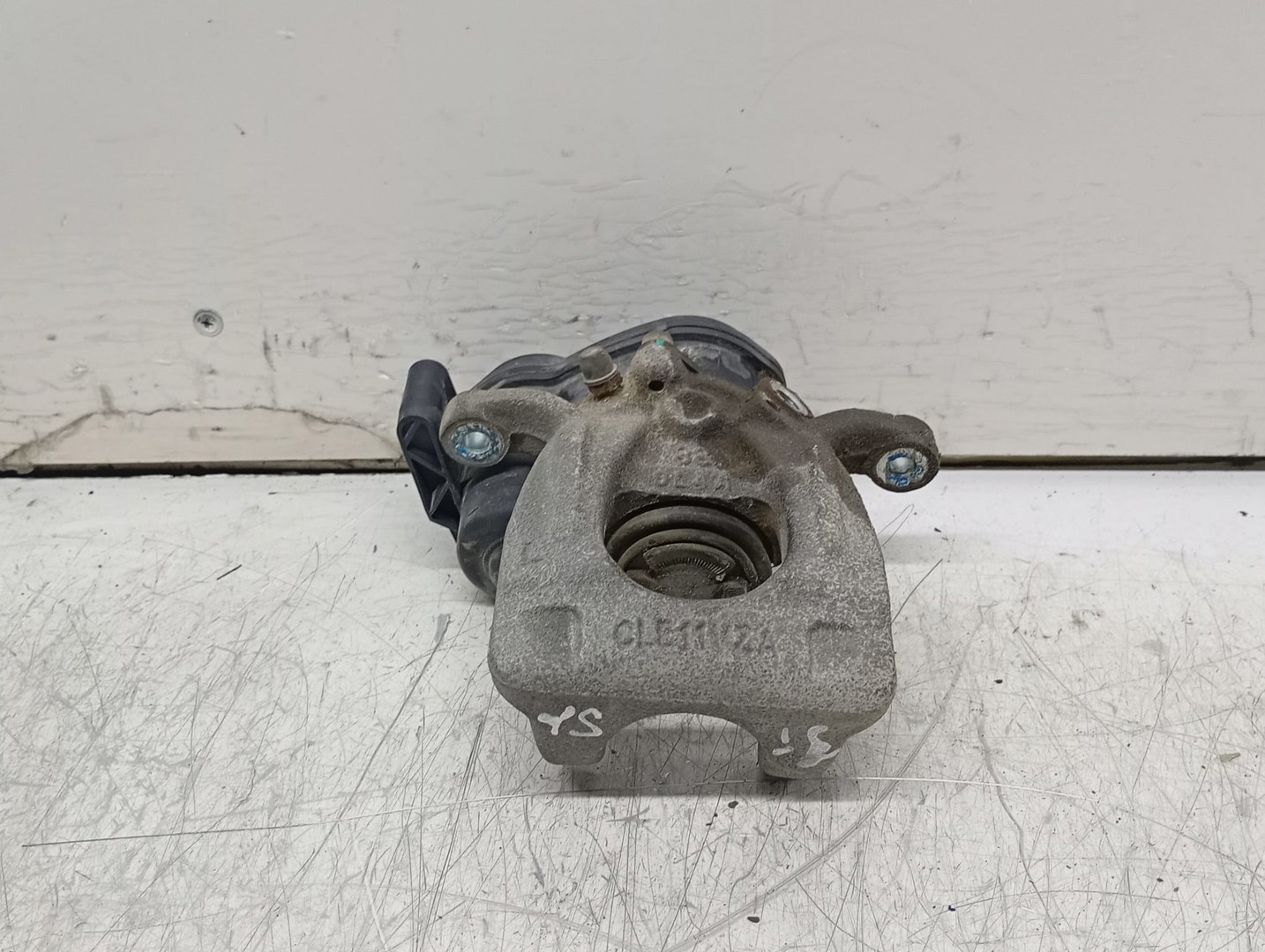 Etrier electric stanga spate 32353311C Nissan Qashqai 2 J11 (2013 - 2020)