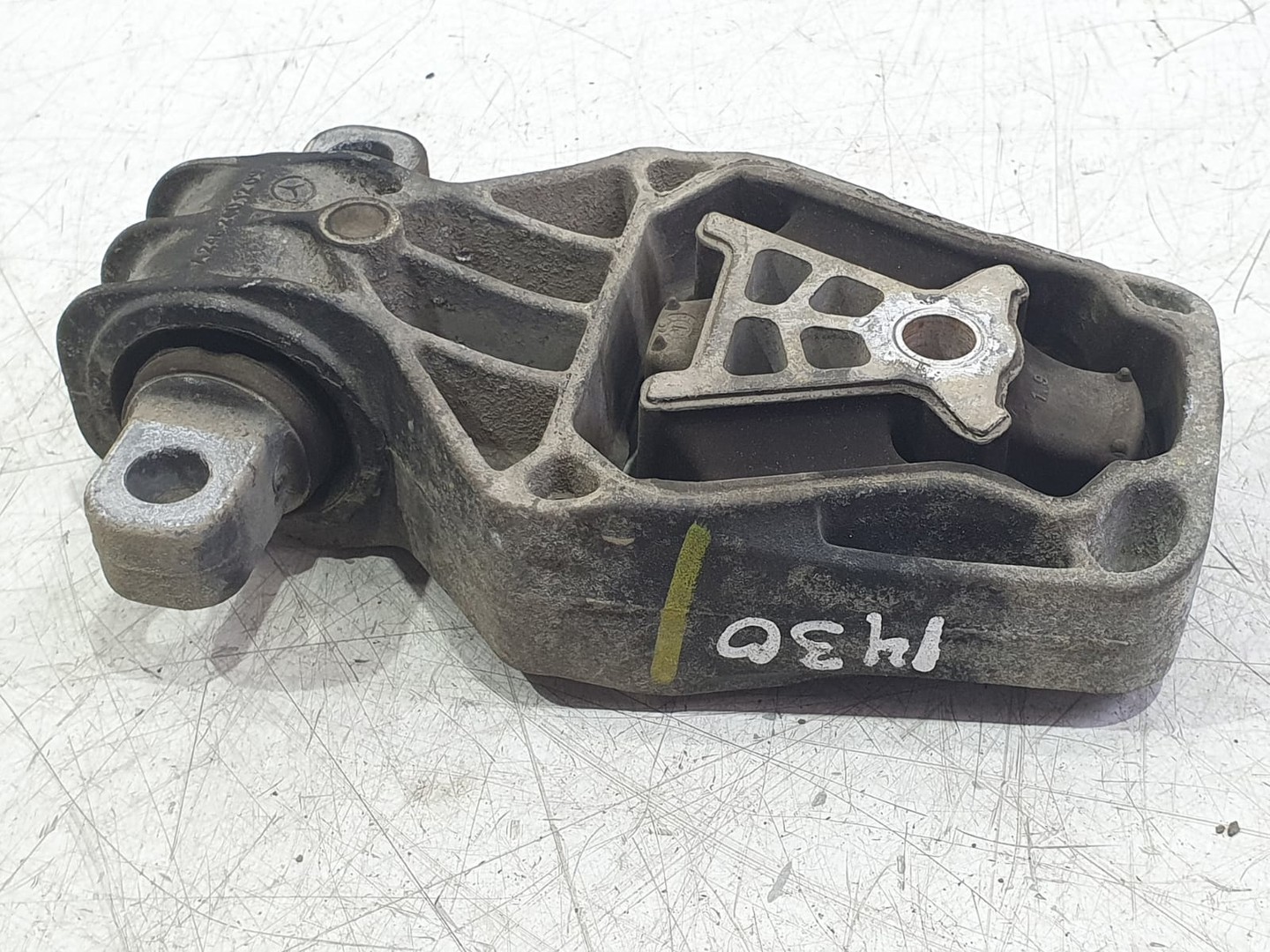 Suport motor a2462401209 Mercedes Benz GLA-Class X156 (2013 - 2017)