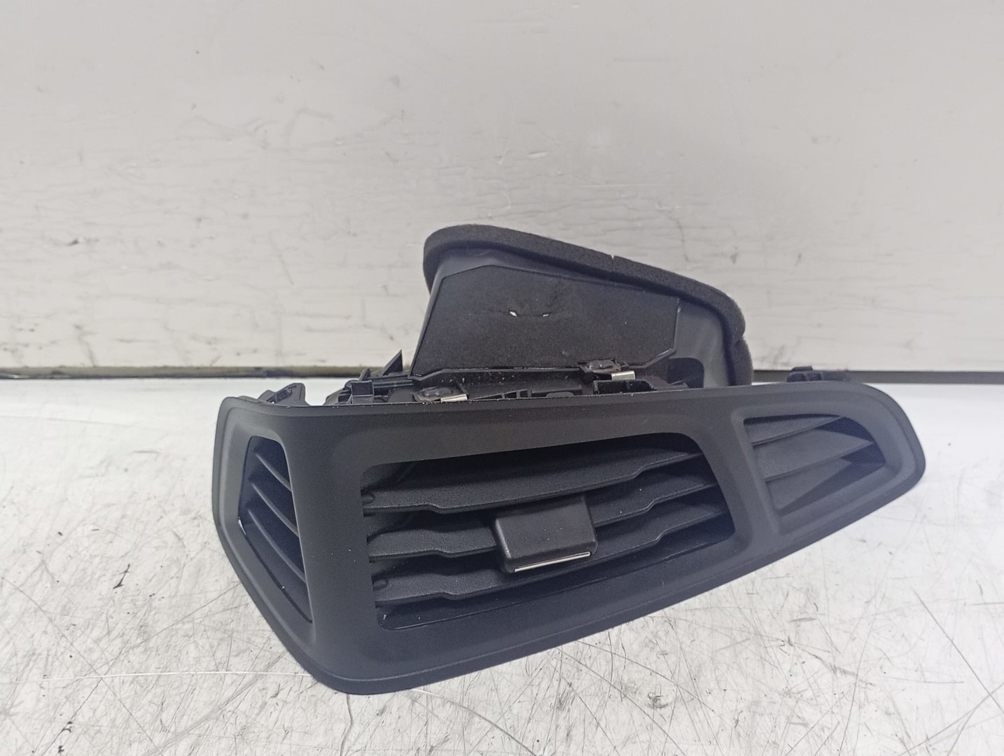 Grila ventilatie BM51018B09 Ford Focus 3 (2011 - 2015)