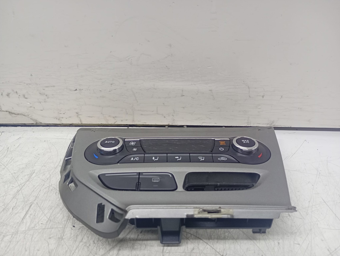 Panou clima ac BM5T18C612CJ Ford Focus 3 (2011 - 2015)