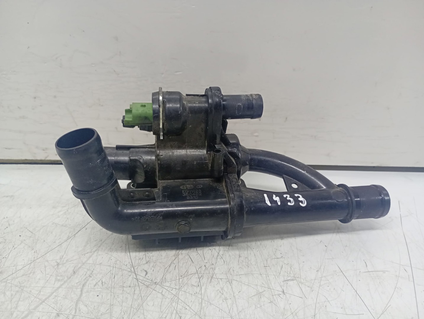 Carcasa termostat Ford Focus 3 (2011 - 2015)