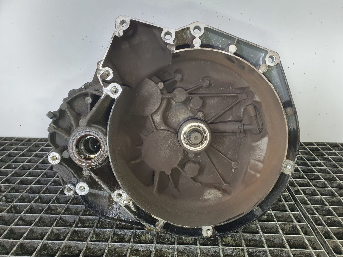 Cutie de viteze manuala 6 trepte av6r-7f097-gf av6r-7f096-ge Ford Focus 3 (2011 - 2015)