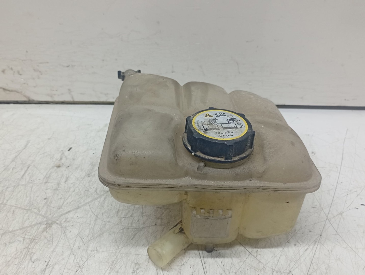 Vas expansiune 8V61-8K218AE Ford Focus 3 (2011 - 2015)