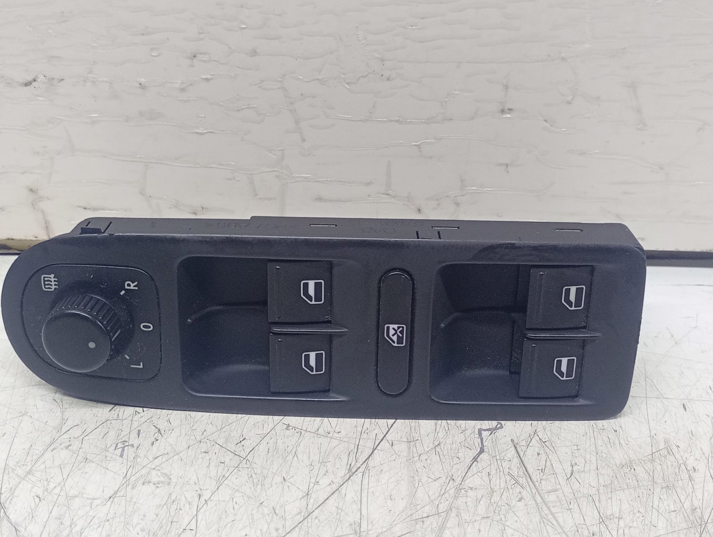 Panou comanda geamuri 5K0867255A Volkswagen Golf 6 (2008 - 2015)