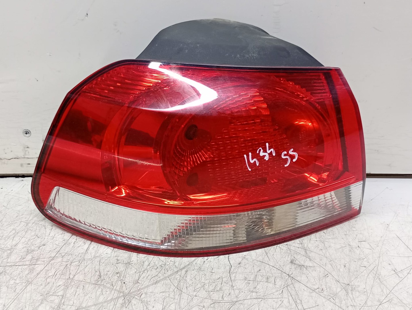 Stop stanga 5k0945111 Volkswagen Golf 6 (2008 - 2015)
