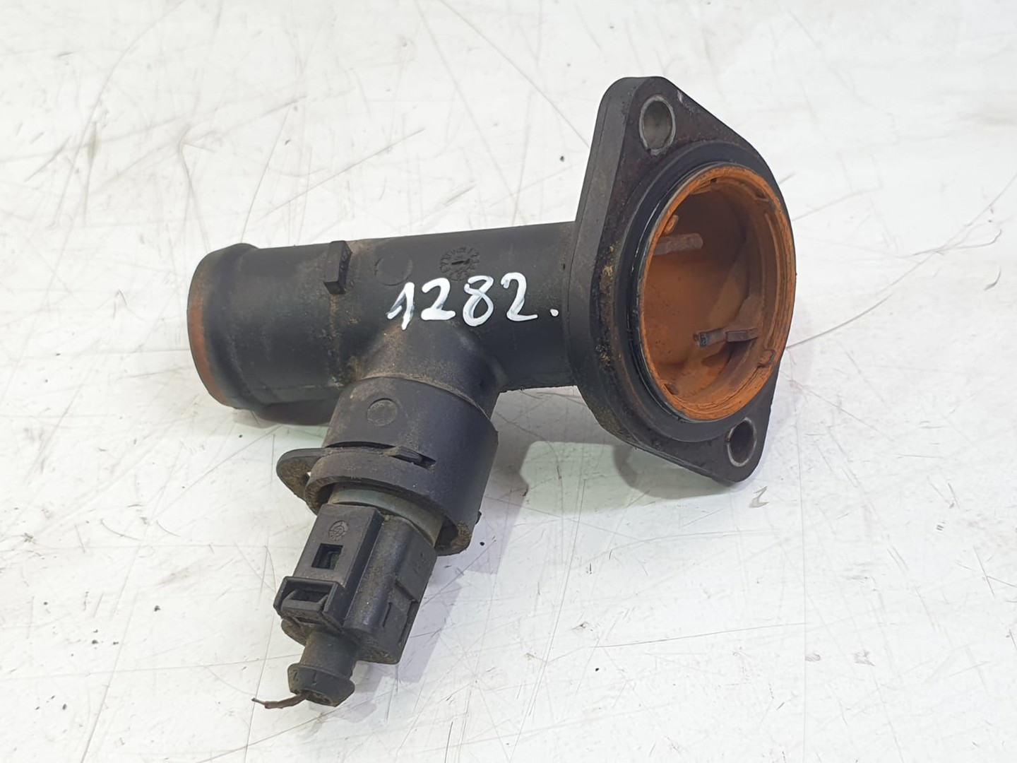 Corp termostat 03g121121d Volkswagen Passat B6 (2005 - 2010)