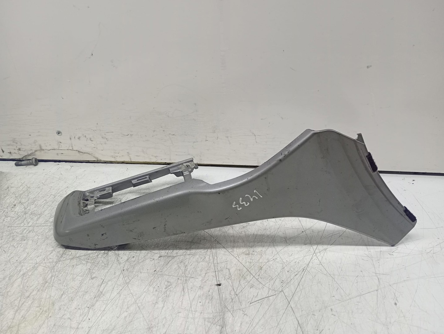 Ornament consola centrala BM51-A045H92 Ford Focus 3 (2011 - 2015)